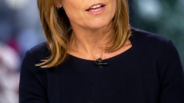 Savannah Guthrie Urges Public Help in Ongoing Search for Missing Mother